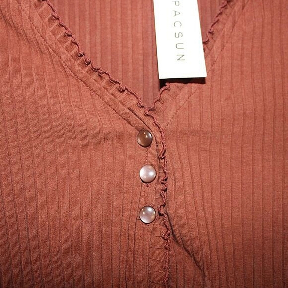NWT PacSun Ribbed Button Front Crop Top – Size S – Brown – Cotton Blend - Picture 7 of 10
